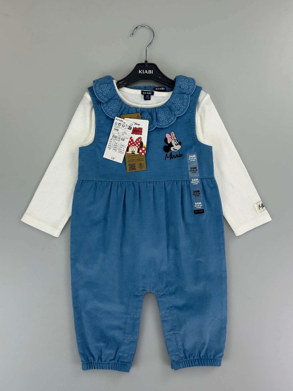 Vestido Overol Corduroy Azul con camiseta blanca